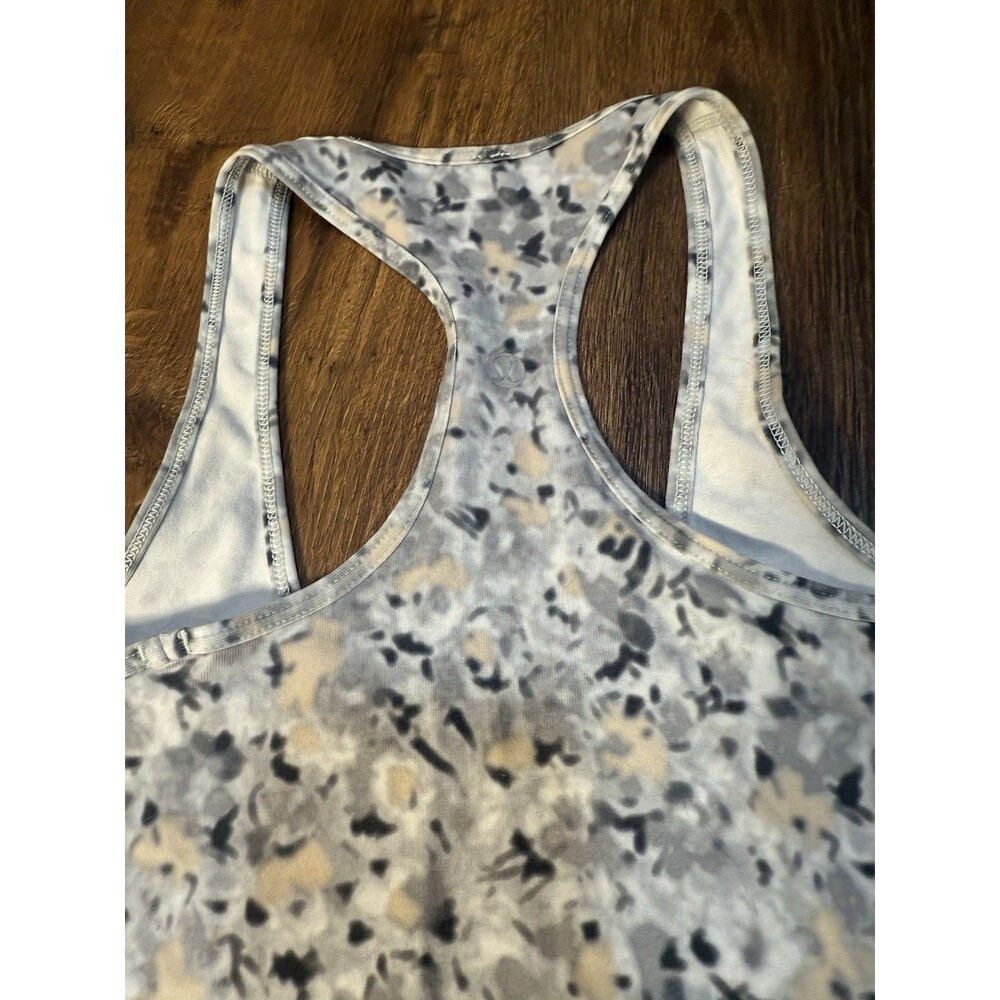 Lululemon Racerback Tank Top Size 4 - Picture 5 of 5